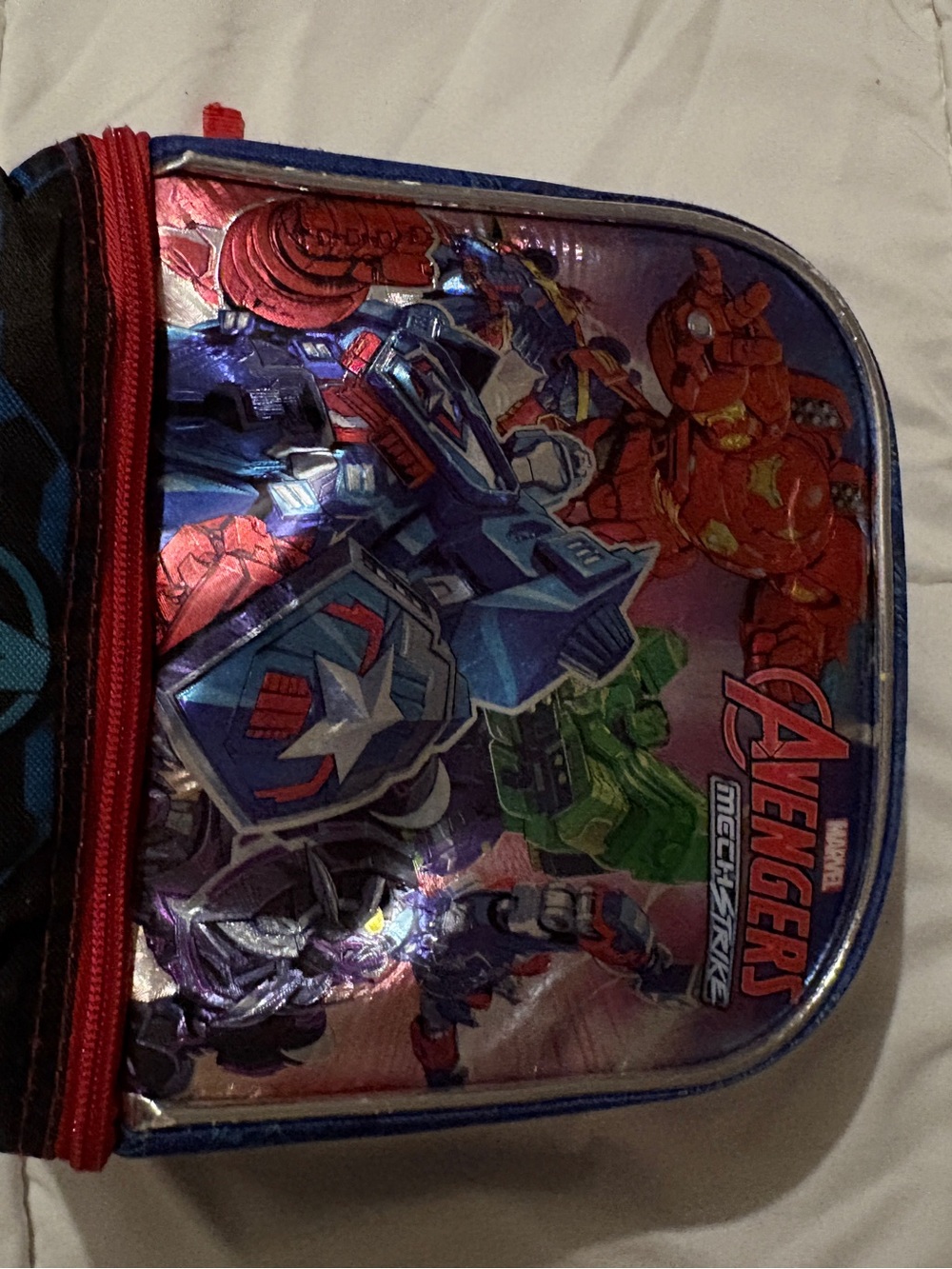 Marvel Avengers Holographic Kids Lunchbox - Blue, Red, Green